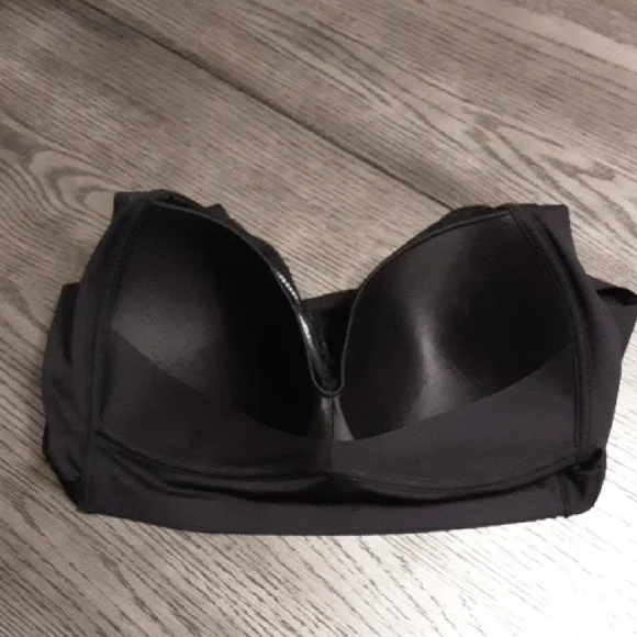 Elegant Black Lace Bra - Picture 6 of 8